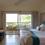 Otel Alivi Di Santa Giulia Porto-Vecchio (Corsica)