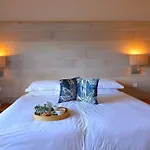 Alivi Di Santa Giulia Otel 4*