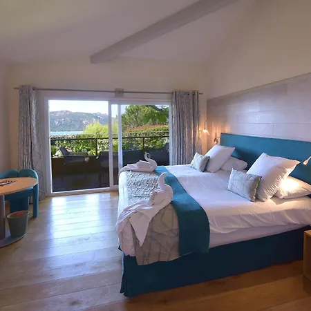 Hotel Alivi Di Santa Giulia 4*