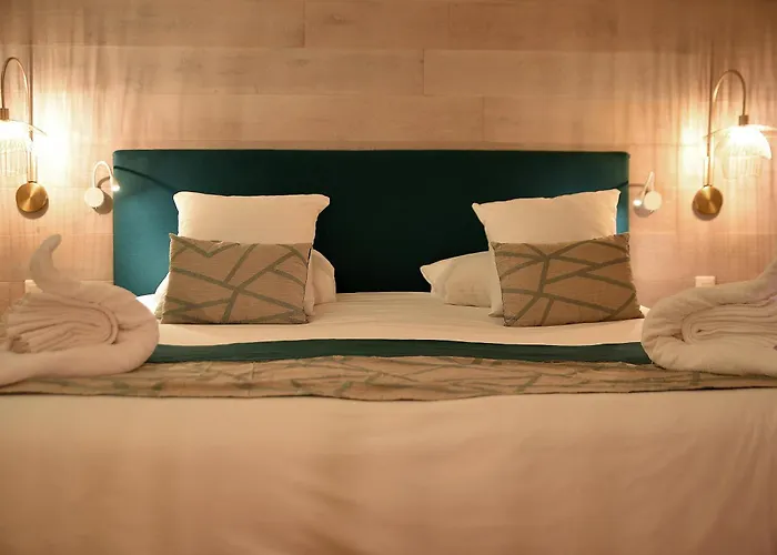 Hotel Alivi Di Santa Giulia 4*