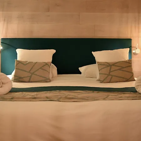 Hotel Alivi Di Santa Giulia 4*