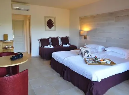 Alivi Di Santa Giulia Hotel 4*