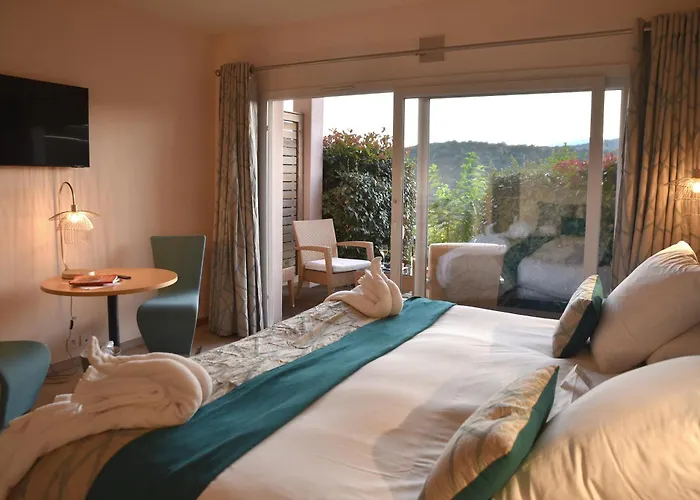 Hotell Alivi Di Santa Giulia 4*