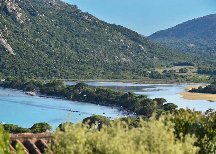 Отель Alivi Di Santa Giulia 4*